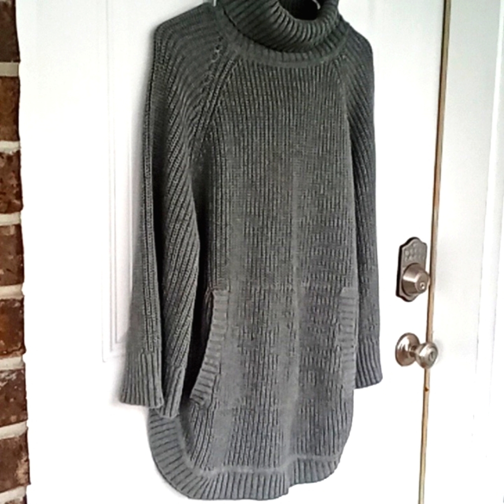 UGG Sweater Turtleneck Textured Oversized Ribbed Kangaroo Pocket
